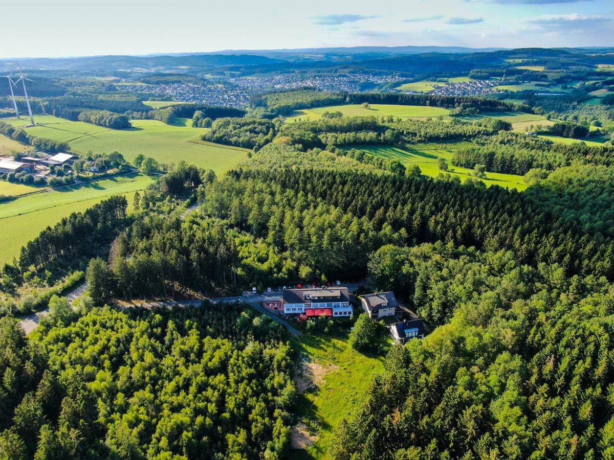 Hotel Landhaus Berghof Wenden  Extérieur photo